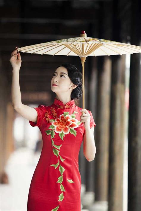 Samfoo membawa maksud 'baju dan seluar' dalam dialek kantonis. Cheongsam:Benarkah Ia Pakaian Tradisional China? - Limau ...