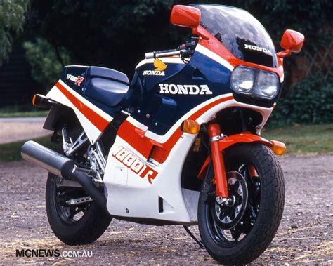 Honda Vf 1000r Honda Bikes Classic Bikes Super Bikes