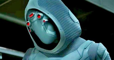 First Look At Ant Man 2 Villain Who Is The Ghost Ant Man 2 Ant Man