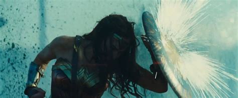 Wonder Woman Action Scene Is The Best Thing In The Dceu Collider