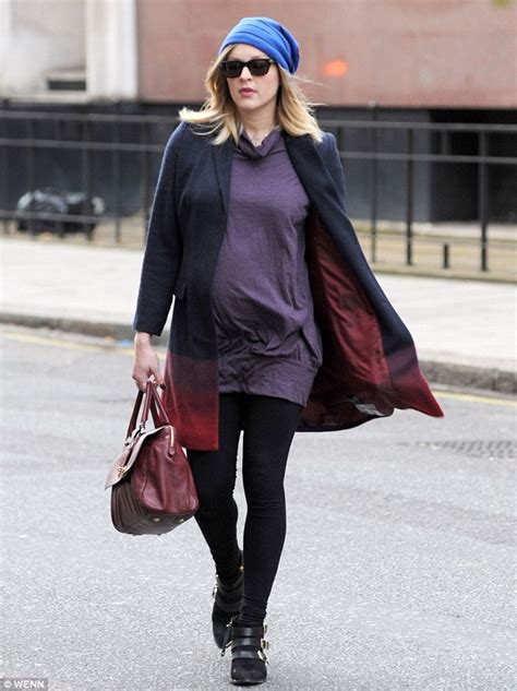 Pregnant Fearne Cotton Adds Blue Beanie Hat To Her Stylish Outfit As