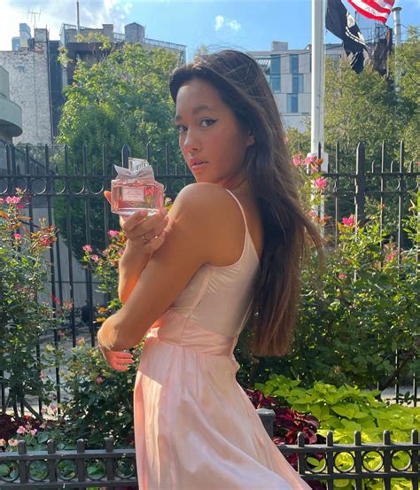 Lily Chee Style Clothes Outfits And Fashion Page Of Celebmafia