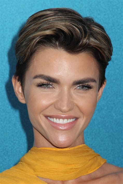 Ruby Rose Short Dark Brown All Over Highlights Pixie Cut Hairstyle