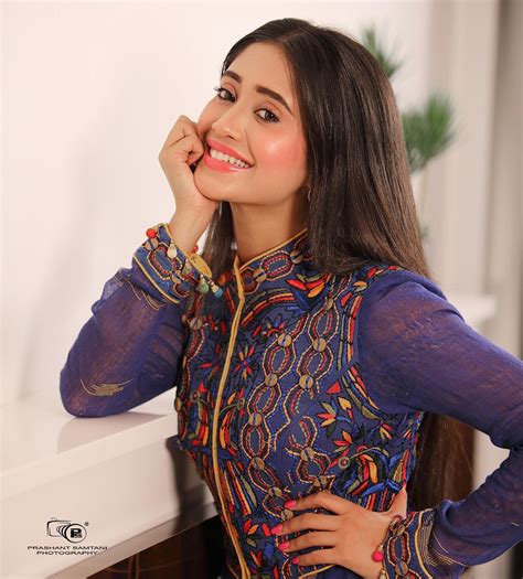 Shivangi Joshi Looks Like A Morning Dew In Her Latest Picture The