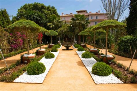 Visionary garden landscape design ideas. 18 Captivating Eclectic Landscape Designs For Your Garden