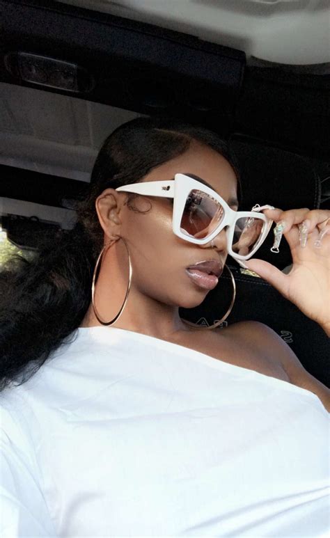 Pinterest•qveenkaylaaa Black Girl Fashion Glasses Fashion Eyewear Fashion