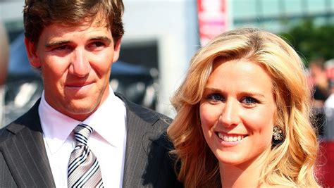 Who Is Eli Mannings Wife