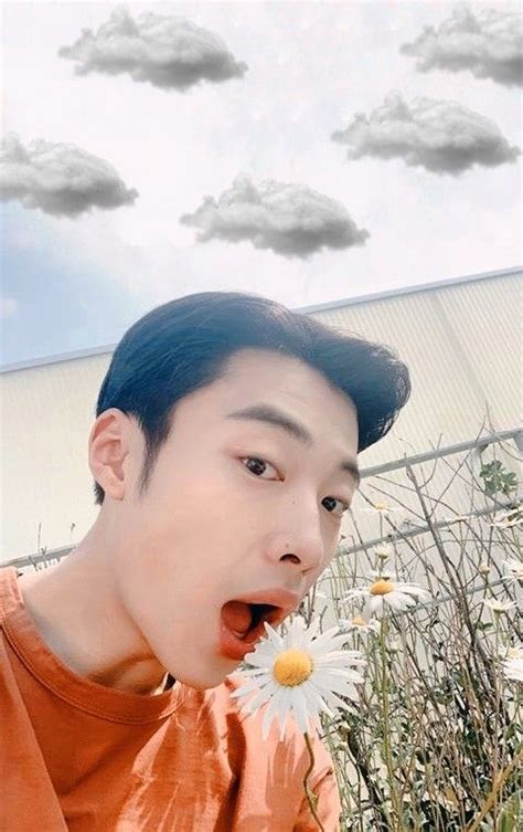 Woo do hwan talked about his upcoming film the divine fury in a recent interview with spotv news! Wallpaper Woo Do-hwan | Perfil de facebook, Instagram, Perfil