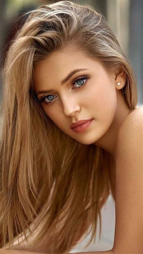 27 Gorgeous Girls With The Most Beautiful Eyes In The World Zestvine 2021 In 2021 Most