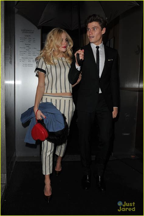 Pixie Lott Oliver Cheshire Valentine S Day Date At Nobu London