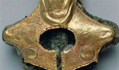 A 3000 Year Old Secret Buried In An Ancient Bronze Sword