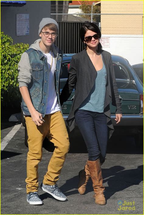 Selena Gomez And Justin Bieber Ihop Breakfast Photo 449145 Photo Gallery Just Jared Jr