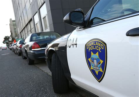 Oakland Police Department Job Applications Will No Longer Ask About