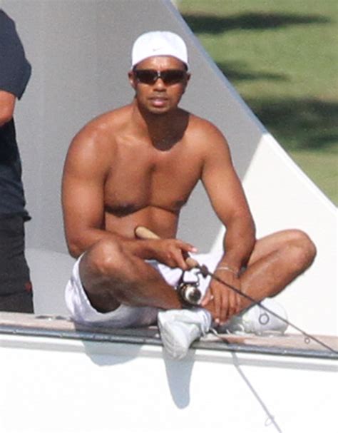 Shirtless Tiger Woods Lindsey Vonn Chilling On His Yacht Photos