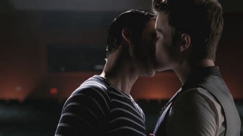 What Is Your Favorite Season Of Klaine Kisses Kurt And Blaine Fanpop