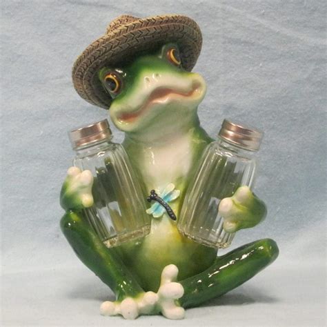 Cintbllter Frog Sombrero Figurine Spice Holder With Refillable And