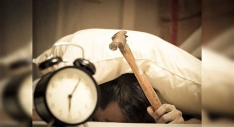 People Who Struggle To Get Out Of Bed Are Smarter Study Suggests