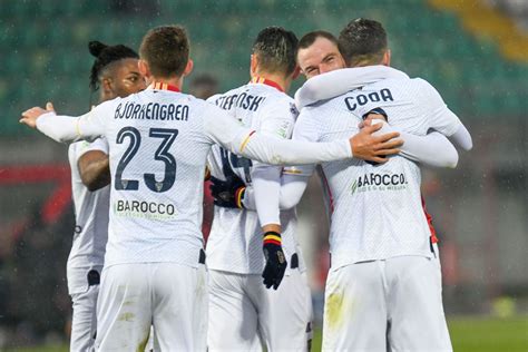 Browse your football sign up offer from here and place a bet on the result of venezia vs lecce. Sondaggio tecnici Serie B, Empoli-Lecce-Spal in A e ...