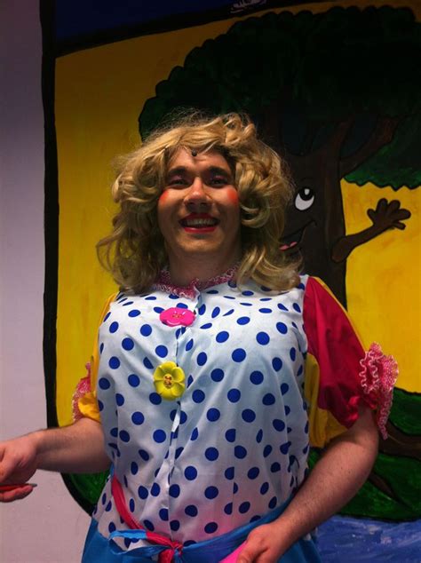 2013 Goldilocks The Linlithgow Players