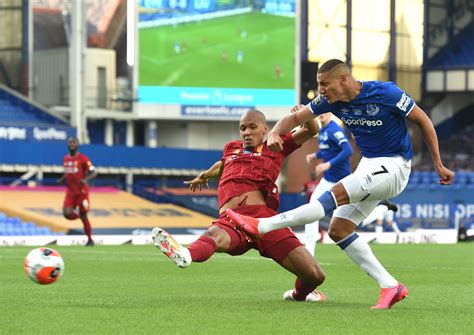 Everton fc live transfer news, team news, fixtures, gossip and more. Liverpool v Everton 2 - 2 game highlights - Video ...