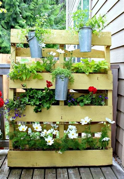 Diy Ideas How To Build A Vertical Herb Garden From A Wooden Pallet