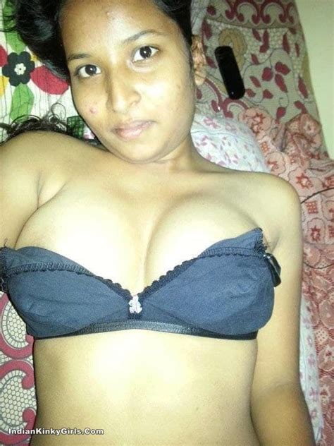 Naughty Desi Gau Ki Girl Nude Boobs Selfies