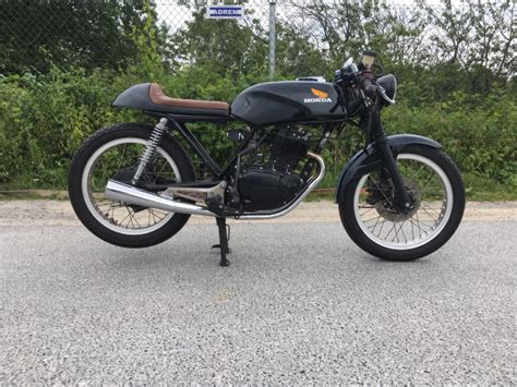 Lovely little honda cb200 cafe racer, quality build from the ground with some nice components including spoked alloys, ceramic coated rims, single bespoke built seat unit, sounds great and rides lovely, although listed as historic vehicle still has. Honda CB 250 RS Café Racer - caferacer-forum.de