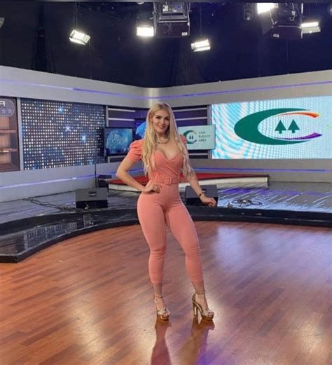 quién es melissa rincón la nueva conductora de es show infobae