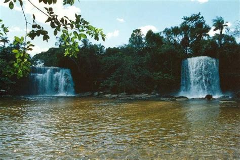 Guia De Turismo Das Cachoeiras De Carolina E Vale Das Águas Ma