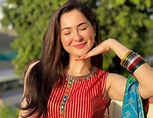 Hania Aamir gets candid about her life story - Neemopani