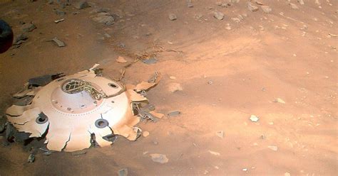 Eerie Wreckage On Mars Captured In New Photos From Nasas Ingenuity