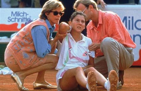 Agassi Y La Peluca Que Le Costó La Final De Roland Garros En 1990