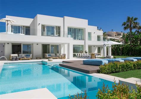 The Beach House A 6 Room Luxury Beach Villa In Marbella Luxury Villa Collection