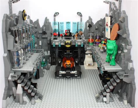 The Batcave 11 Moc Batman Lego Créations En Lego Lego Dc Comics
