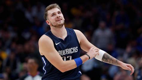 The latest stats, facts, news and notes on luka doncic of the dallas. Luka Doncic bate un nuevo récord con un 25-15-17 - SomosBasket