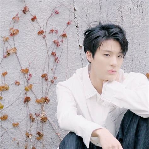 Jeno Nct Wallpapers Top Free Jeno Nct Backgrounds Wallpaperaccess