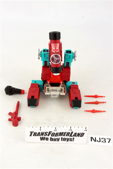 Complete Transformers G1 Perceptor Sku 320693
