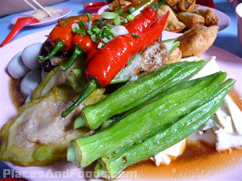 Then, the taste of yong tau fu in generally had been brought out of the market into the streets where people can access more easily. Yong Tau Fu @ Restoran Foong Foong, Ampang - Places and Foods