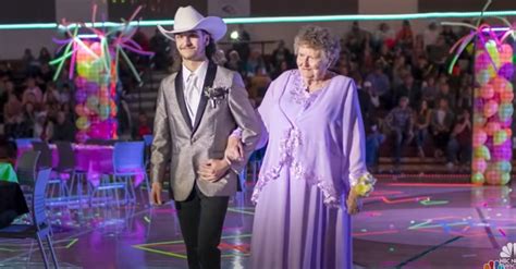high school senior invites 92 year old great grandmother to prom and they were stars of the dance