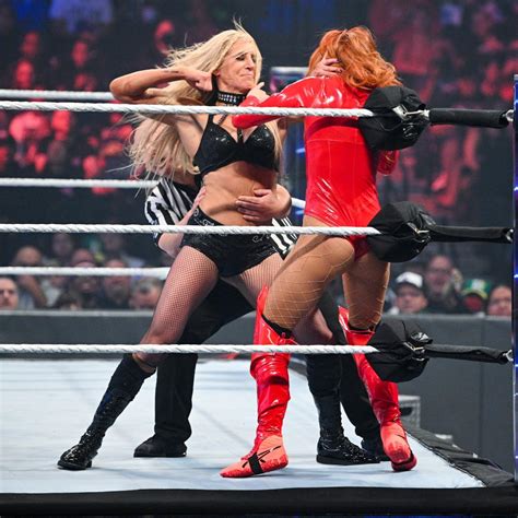 WWE Women Becky Lynch Vs Charlotte Flair Survivor Series