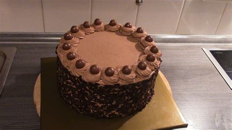 Schokosahnetorte | Kuchen rezepte, Schoko sahne torte, Kuchen und torten