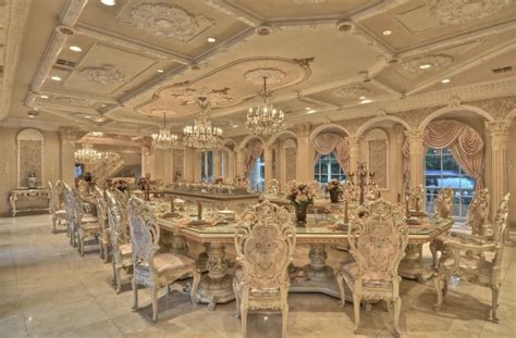 Pin By Patsi Gaco On Kalindor In 2020 Luxury Dining Room Decor