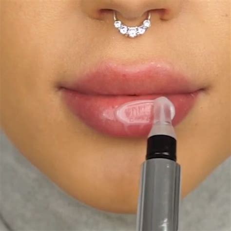 HOW TO MAKE YOUR LIPS BIGGER TUTORIAL Video Bigger Lips Makeup Lip