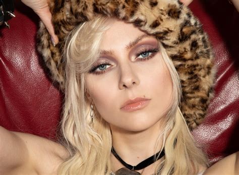 The Pretty Reckless Announce New Album Other Worlds Distorted Sound