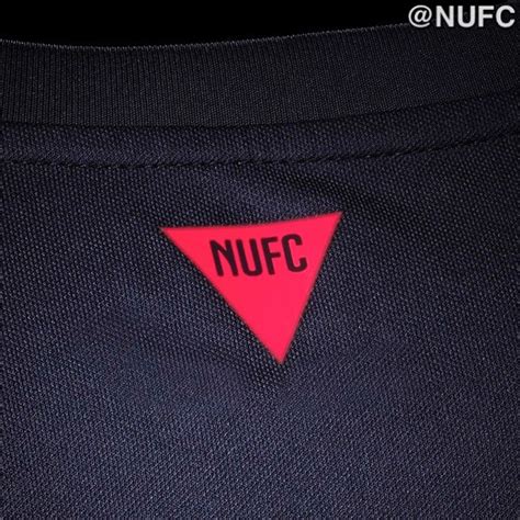 The new psg uniform has a clear inspiration from the world of basketball, specifically in the chicago bulls of michael jordan and company. Camisas do Newcastle 2015-2016 Puma » Mantos do Futebol