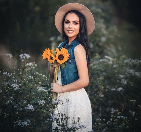 10 Awesome Tips For Taking Outdoor Portrait Photography To The Next Level Fotovalley