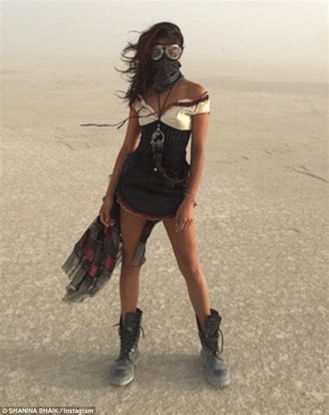 Shanina Shaik Parties With Dj Ruckkus At Burning Man Festival In Nevada