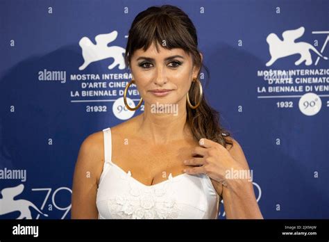Penelope Cruz Attends The Photocall For On The Fringe En Los Margenes At The 79th Venice