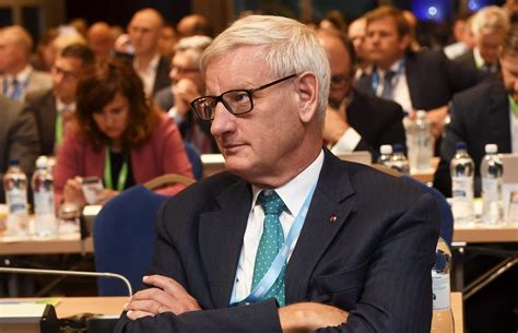 Carl bildt is a swedish politician and diplomat. Carl Bildt: Tämä on rohkaiseva asia Libanonin ...
