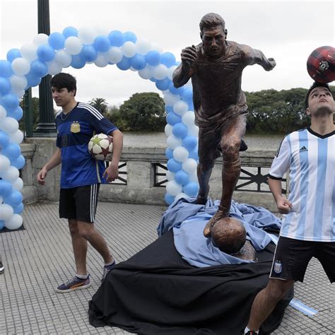 Lionel Messi Statue In Buenos Aires Has Its Legs Cut Off Bleacher